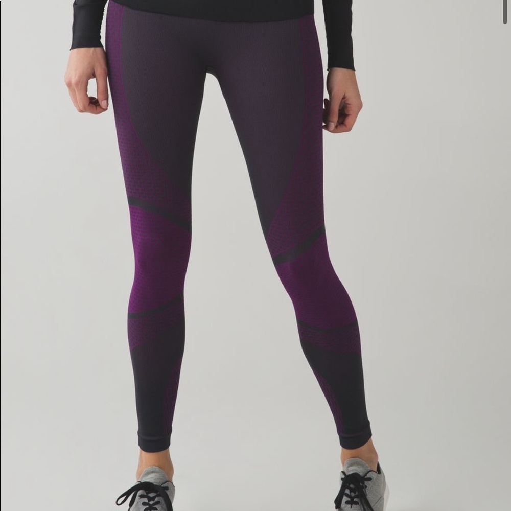 Lululemon Size 10 About That Base Tight in Black / Tender Violet (Purple)